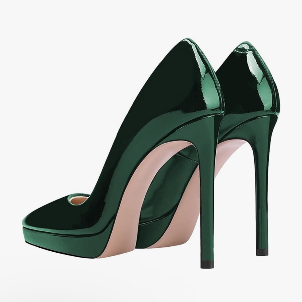 NWOT Wo Wagas Elegant Green High Heels no box